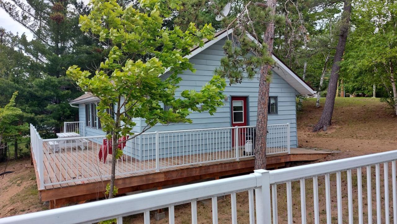 Sands On Golden Lake Exterior photo